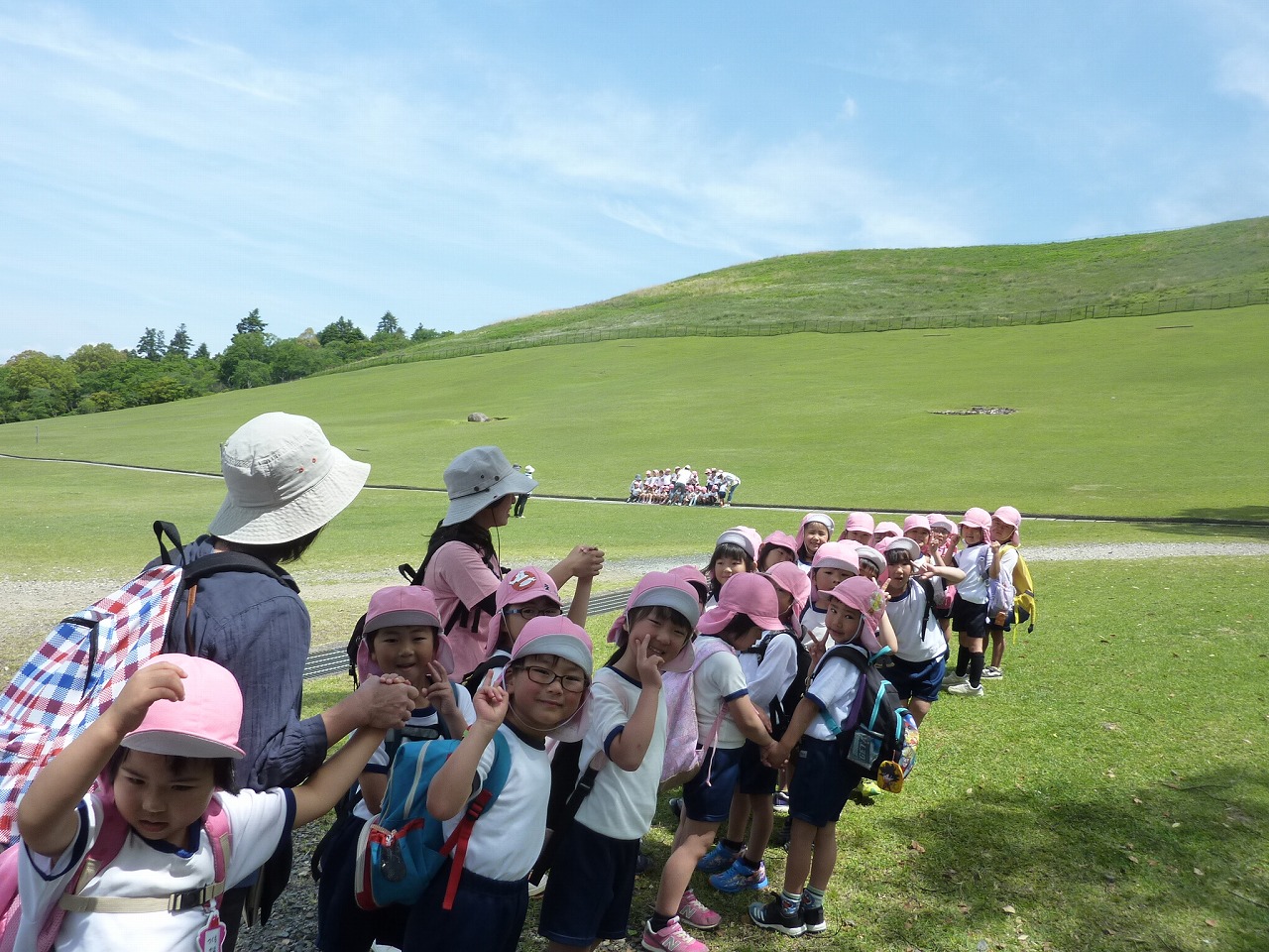 5歳児　春の遠足(若草山)の画像1