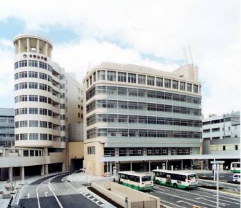 近鉄学園前駅南地区の再開発ビル(拡大写真)