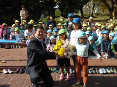奈良市公園ボランティア育花会秋の花植