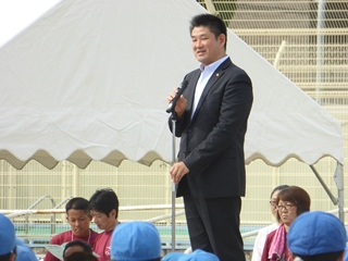 市立小学校運動会の見学の画像