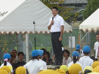 市立小学校運動会の見学の画像