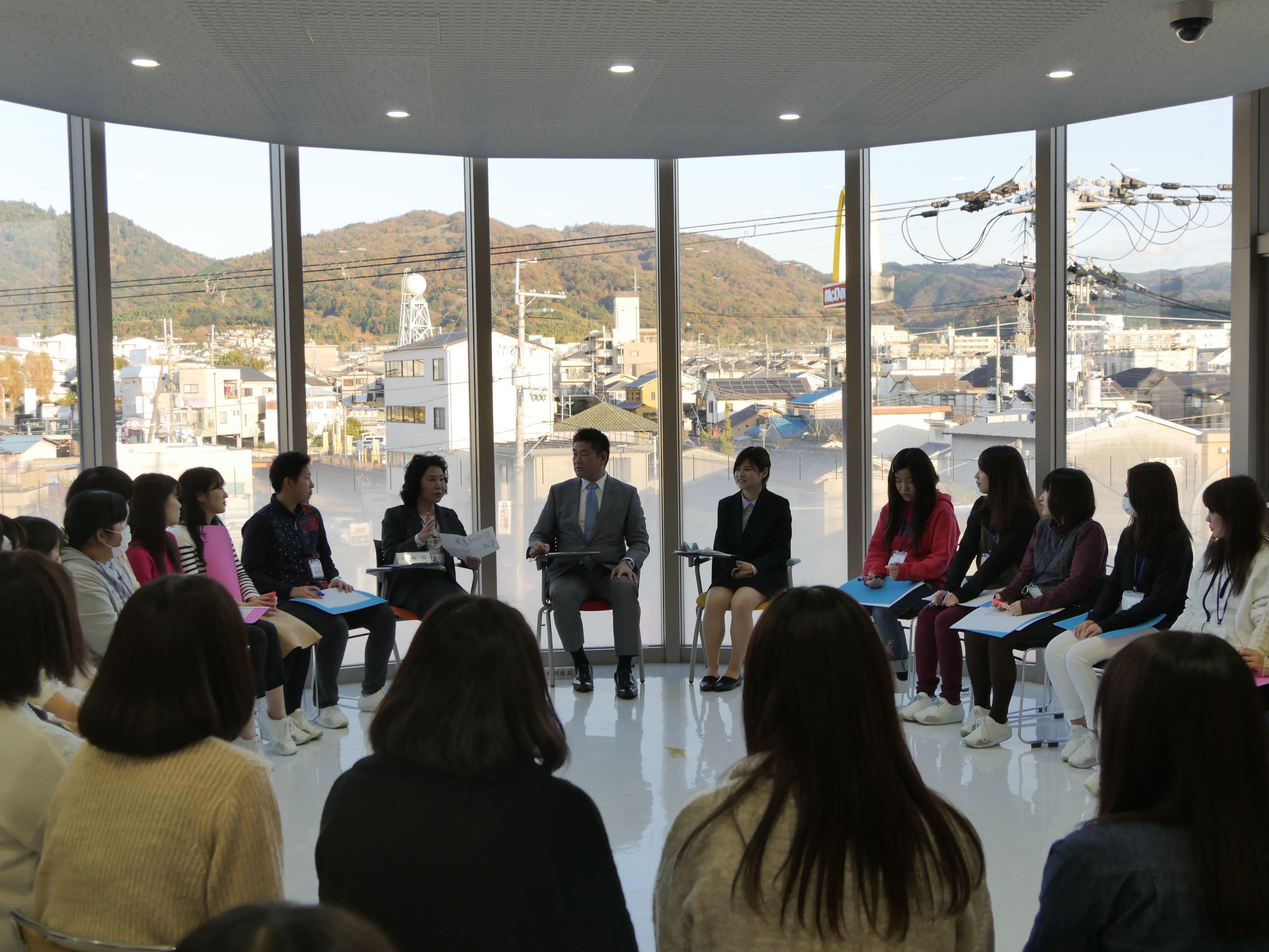 「市長と気軽にトーク　奈良市立看護専門学校編　市長×未来の看護師～人の役に立つために～」の画像3