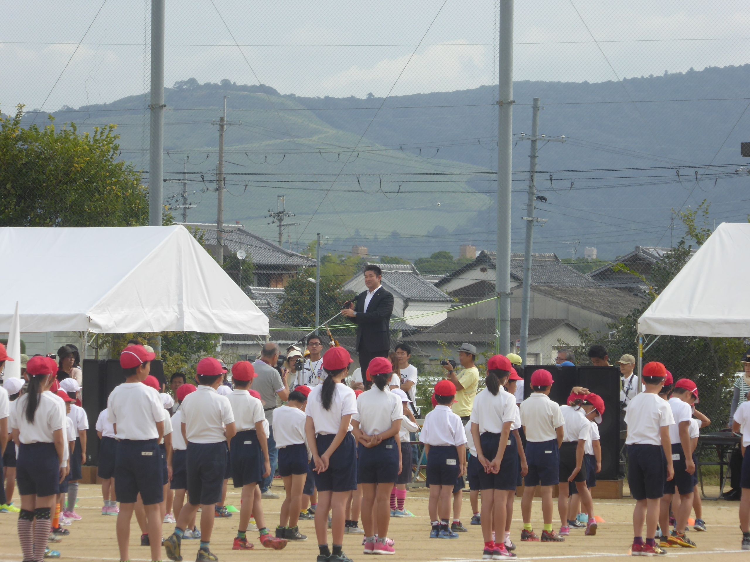 運動会の見学の画像