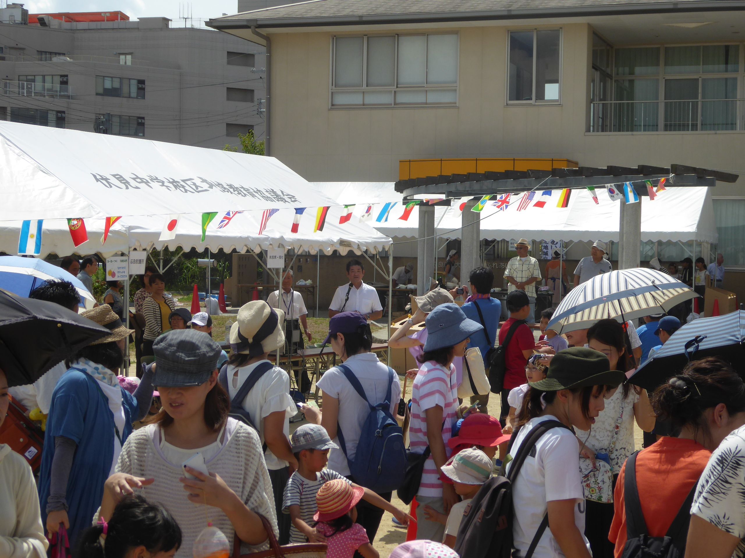 第1回西大寺北地域自治協議会ふれあいまつりの画像