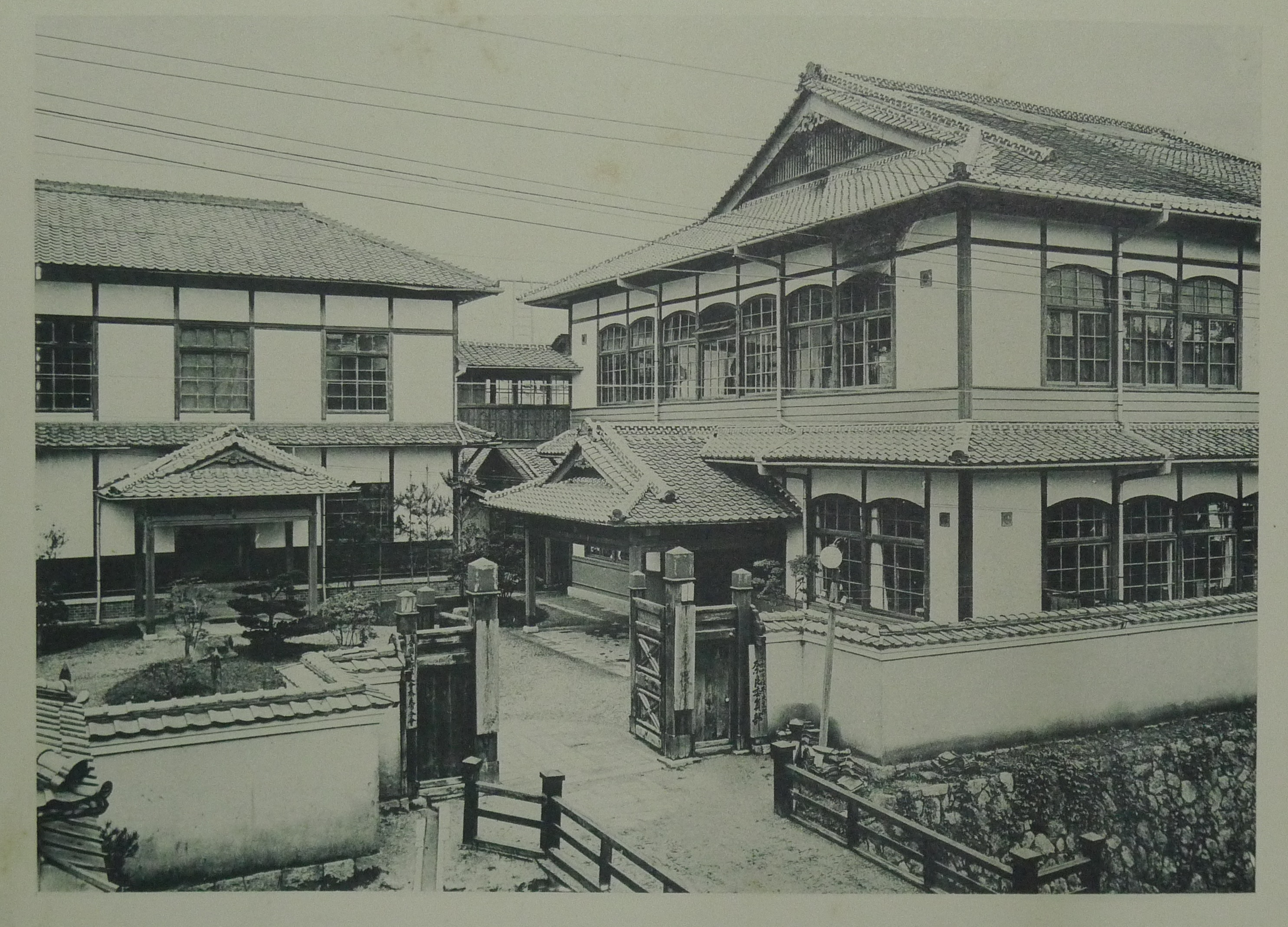 奈良市役所の画像