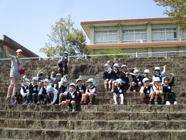 4月10日　園外保育（佐保川沿い）の画像4