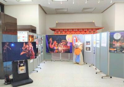 パネル展