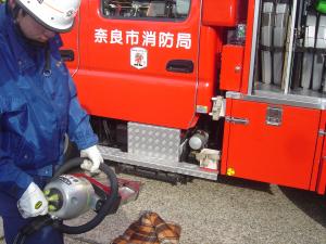 救助資機材スプレッター