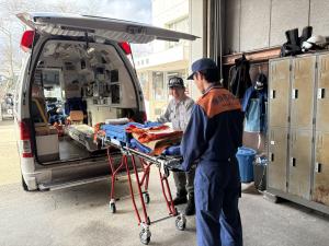救急車ストレッチャー取扱